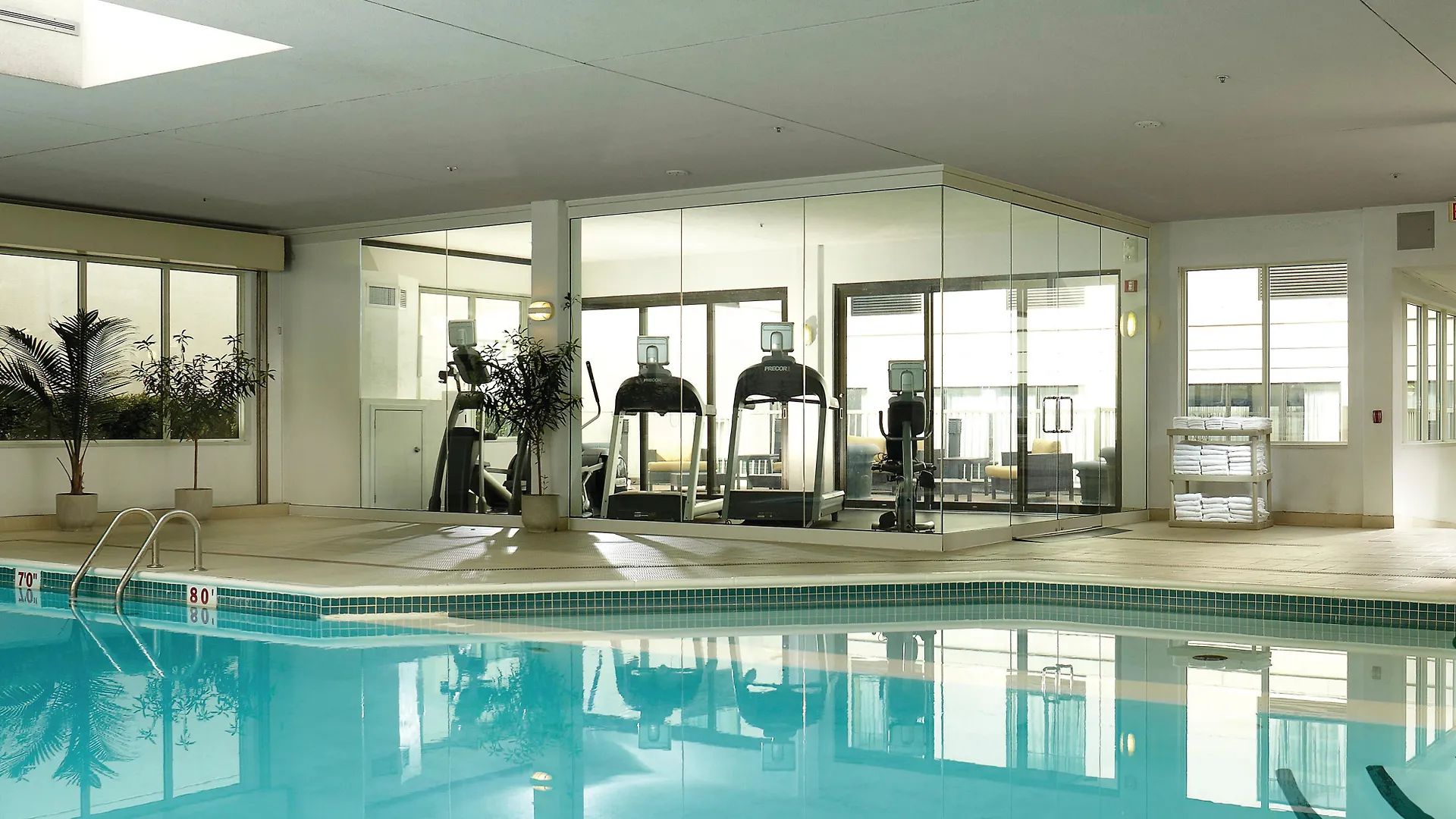 Courtyard By Marriott Ottawa Downtown Hotel