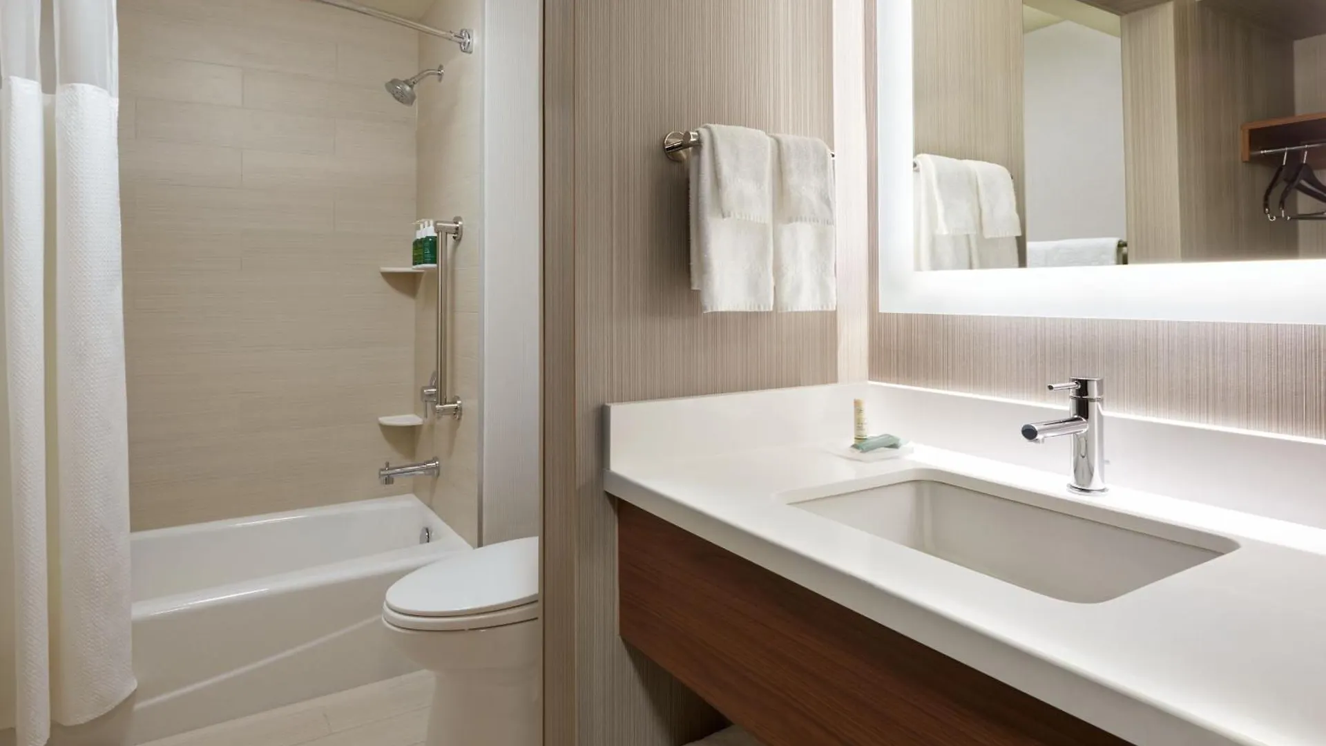Courtyard By Marriott Ottawa Downtown Hotel Canada