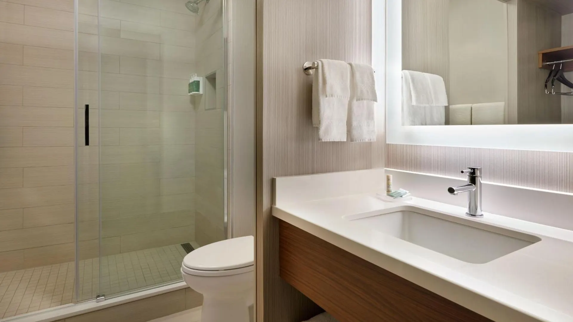 Courtyard By Marriott Ottawa Downtown Hotel