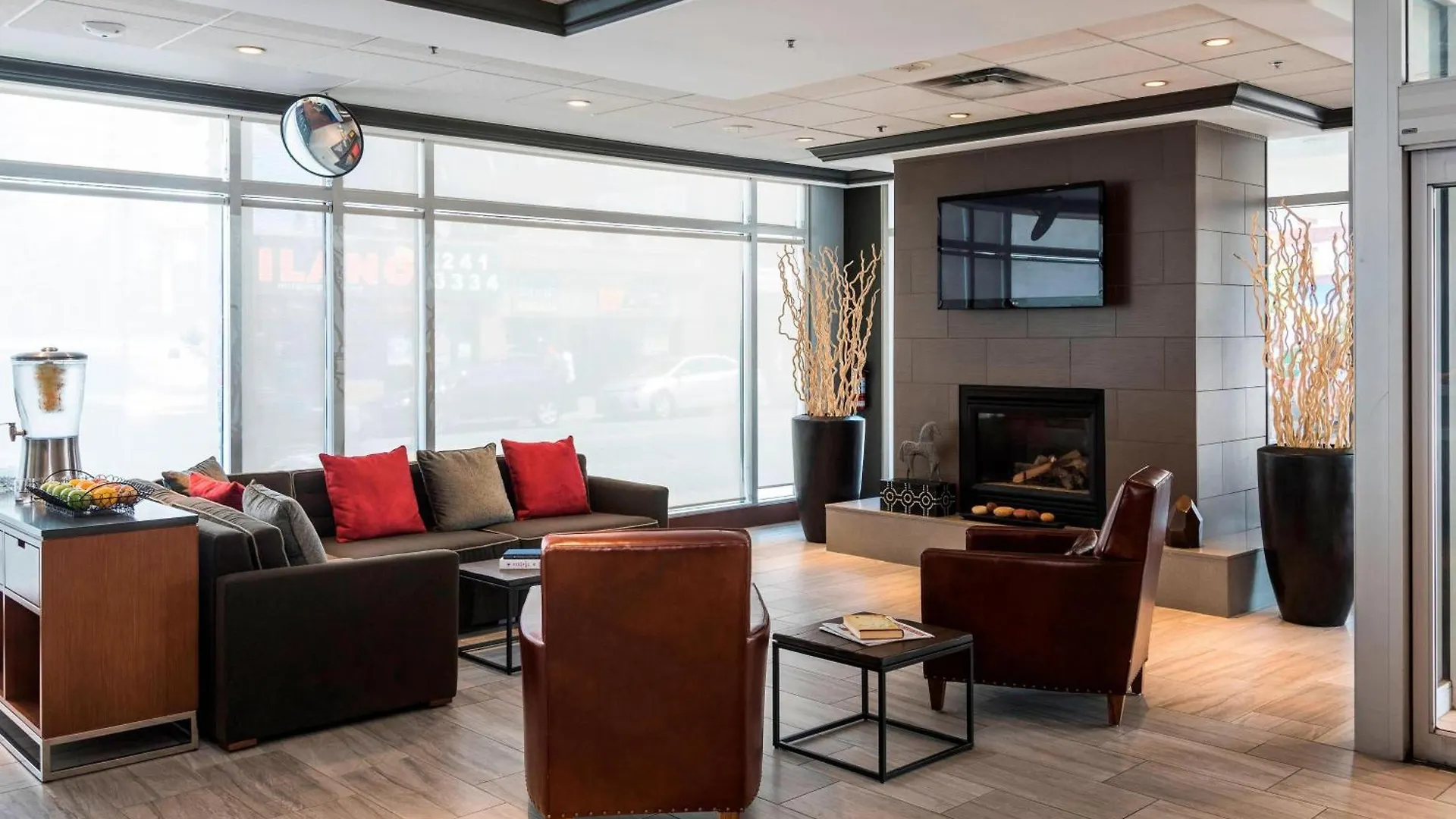 Courtyard By Marriott Ottawa Downtown Hotel