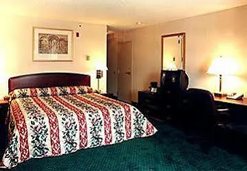 Courtyard By Marriott Ottawa Downtown Hotel 3*,